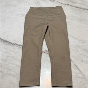 ALO Yoga Women's Tan Leggings